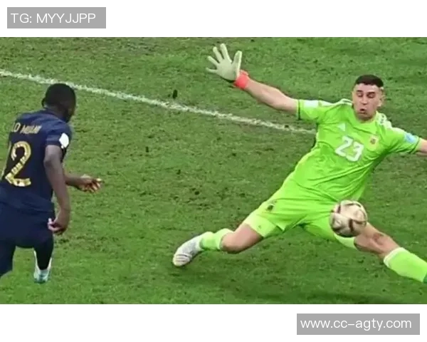 前曼联助教质疑球队未引进世界杯冠军大马丁的原因